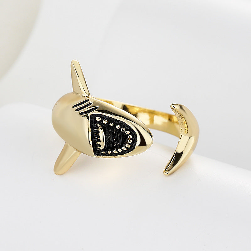 Retro Minimalist Open-End Womens Ring With A Great White Shark Design