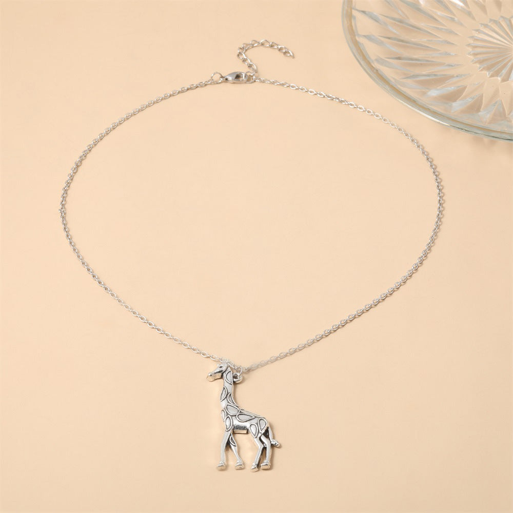 European And American-style Personalized Giraffe Pendant Alloy Necklace