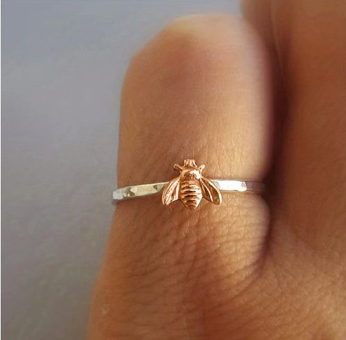 Exquisite Gold-Plated Color-Blocked Little Bee Ring