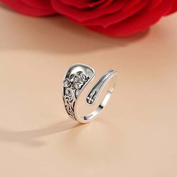 Retro Artistic Skull Ring For Women